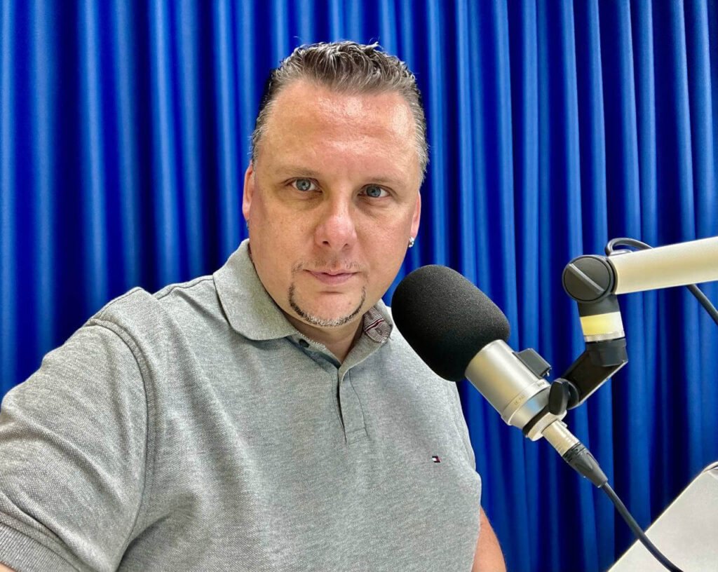 Денис Скаєр